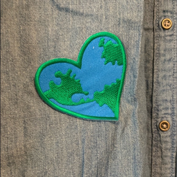 Women’s jean shirt with patches - Picture 4 of 6
